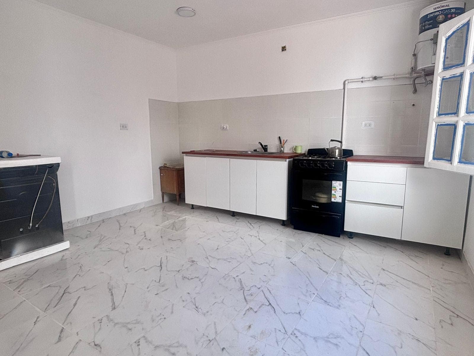 Photos of 2 rooms