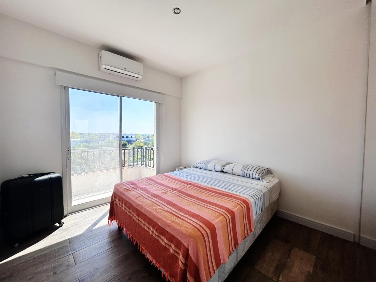 Bright House for Sale in Puertos del Lago Ceibos - Garden, Pool, BBQ -