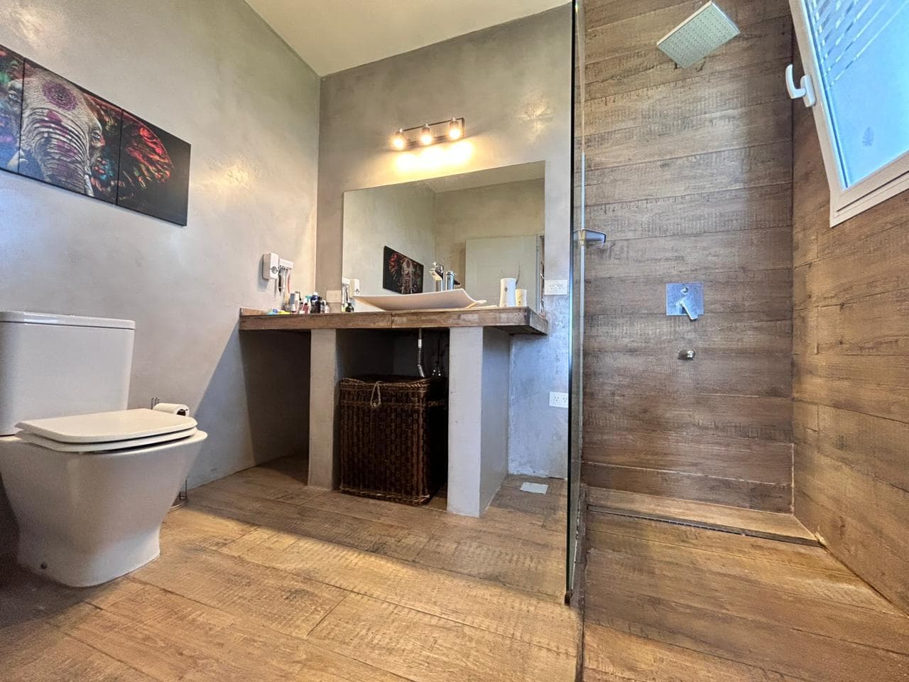 Bright House for Sale in Puertos del Lago Ceibos - Garden, Pool, BBQ -
