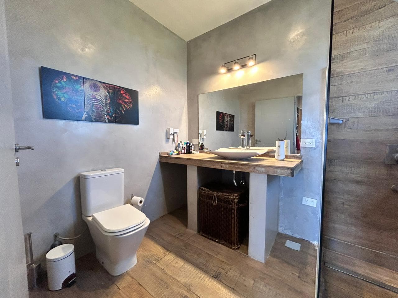 Bright House for Sale in Puertos del Lago Ceibos - Garden, Pool, BBQ -