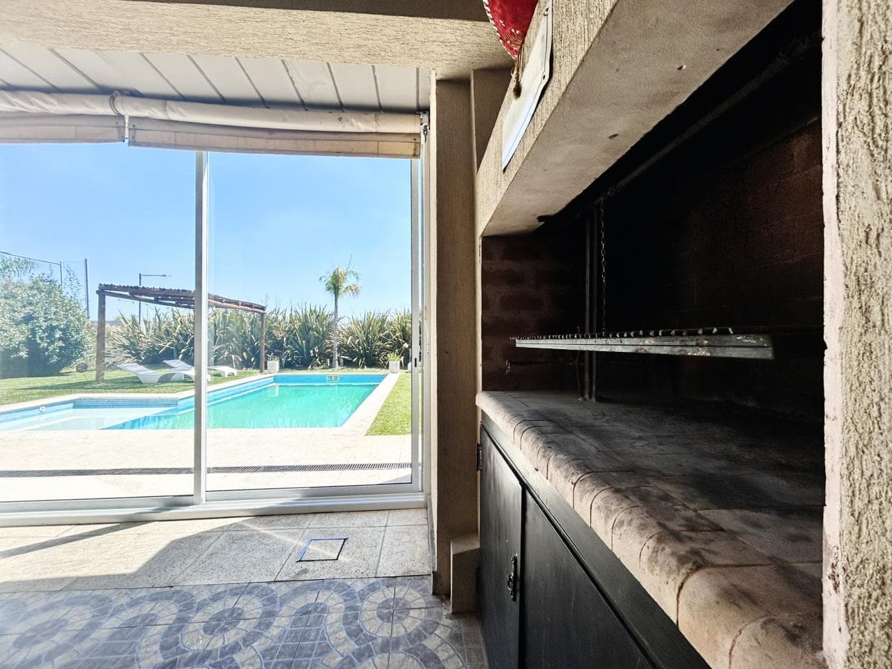 Bright House for Sale in Puertos del Lago Ceibos - Garden, Pool, BBQ -