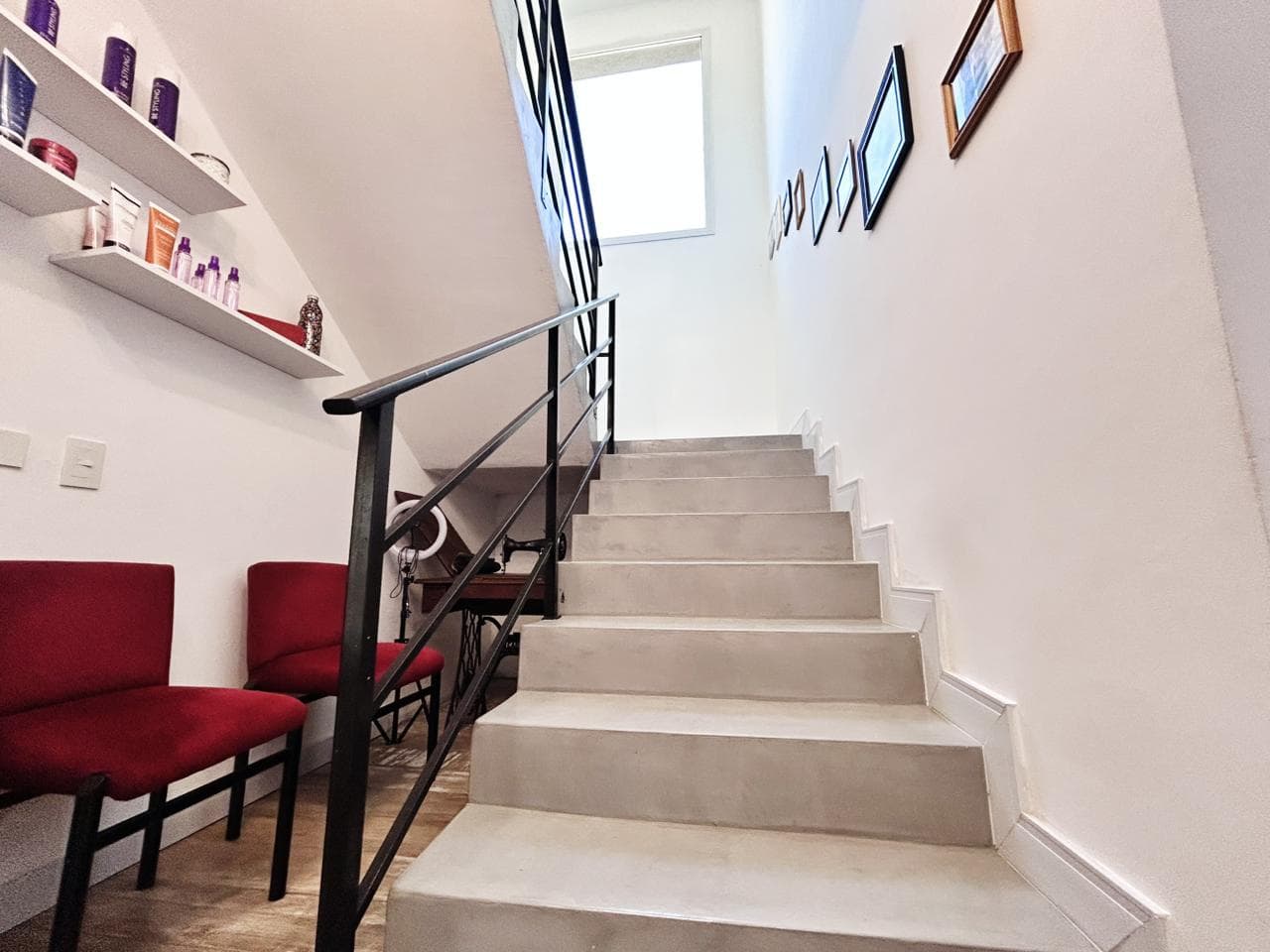 Bright House for Sale in Puertos del Lago Ceibos - Garden, Pool, BBQ -