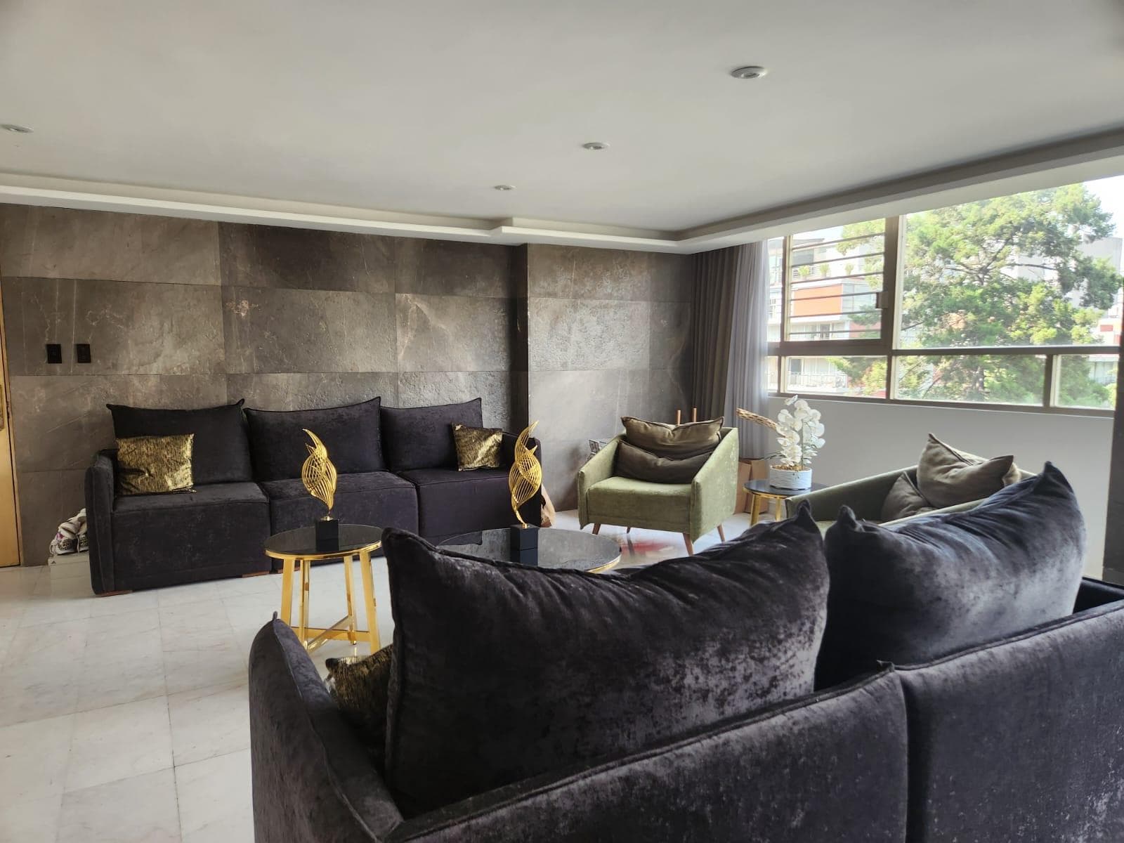 Luxury Apartment for Sale on Av. Horacio