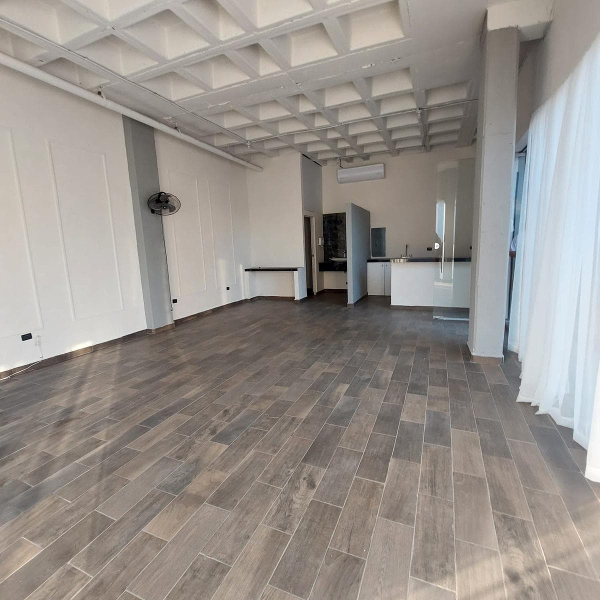 COMMERCIAL SPACE FOR RENT AT ESPACIO CUMBRES
