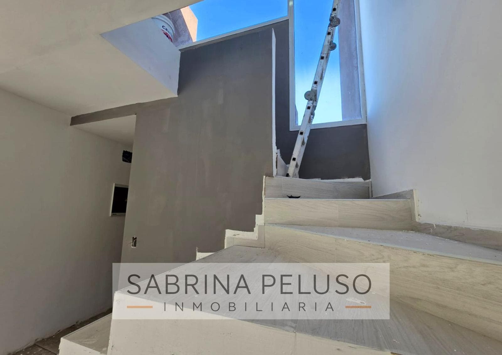 House for Sale: Francisco Álvarez