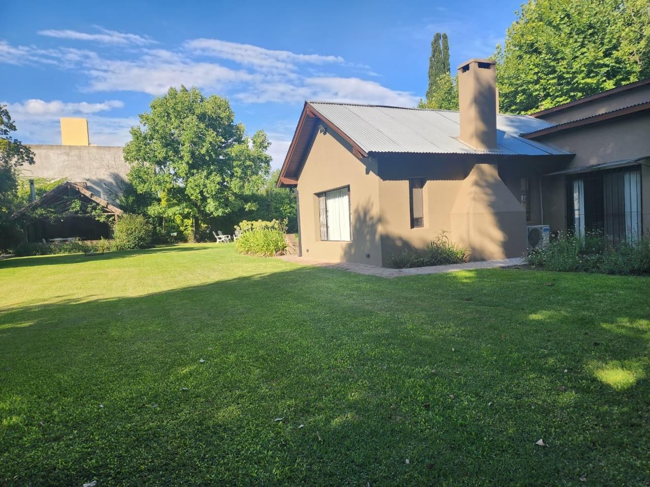 Beautiful Country House for Short-Term Rent in Bella Vista