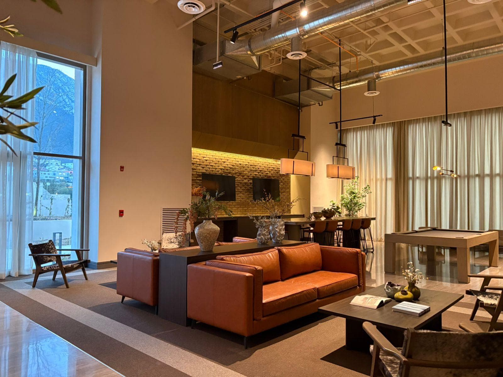WEST TOWER APARTMENT VIA CORDILLERA