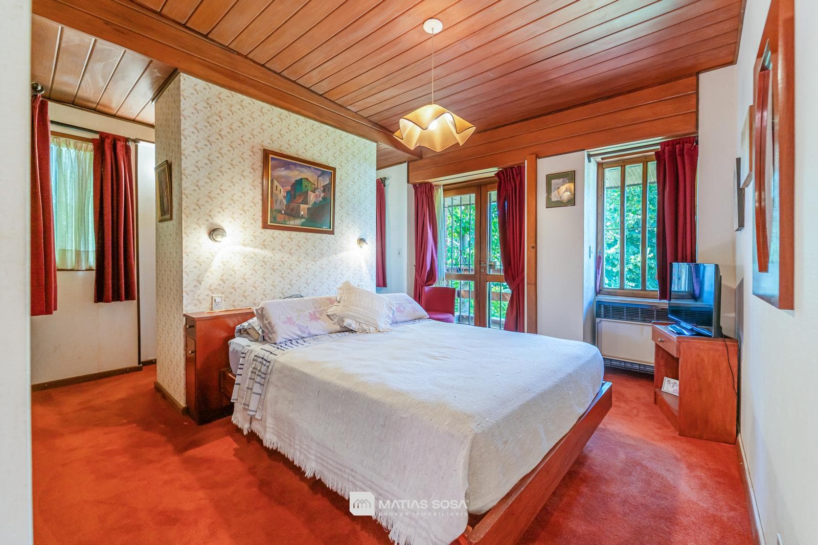 For Sale - House - 6 Rooms - Park and Barbecue Area - Caisamar Neighborhood