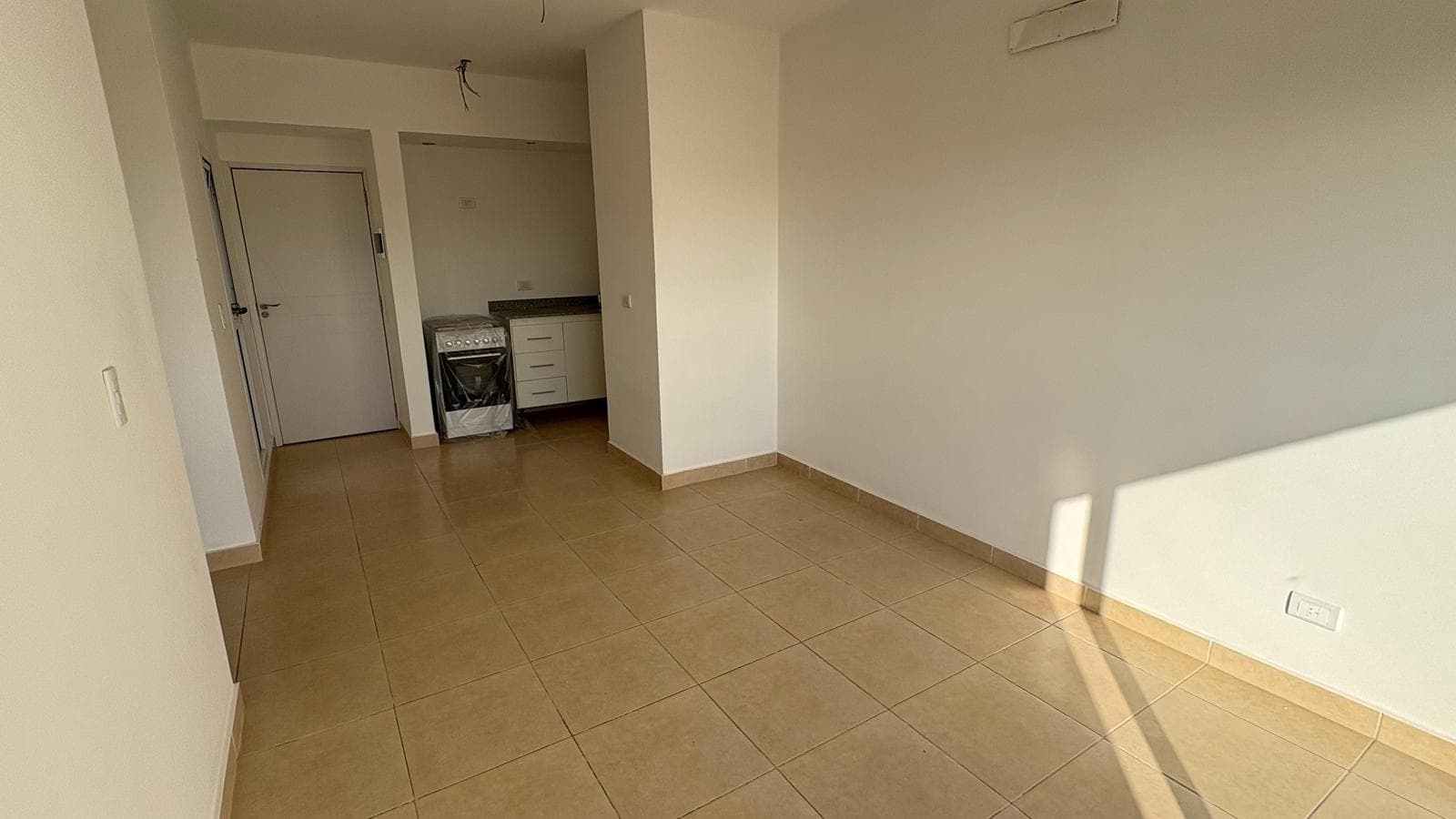 For Sale, Apartment, 2 Rooms, Balcony, Financing, Paso del Rey