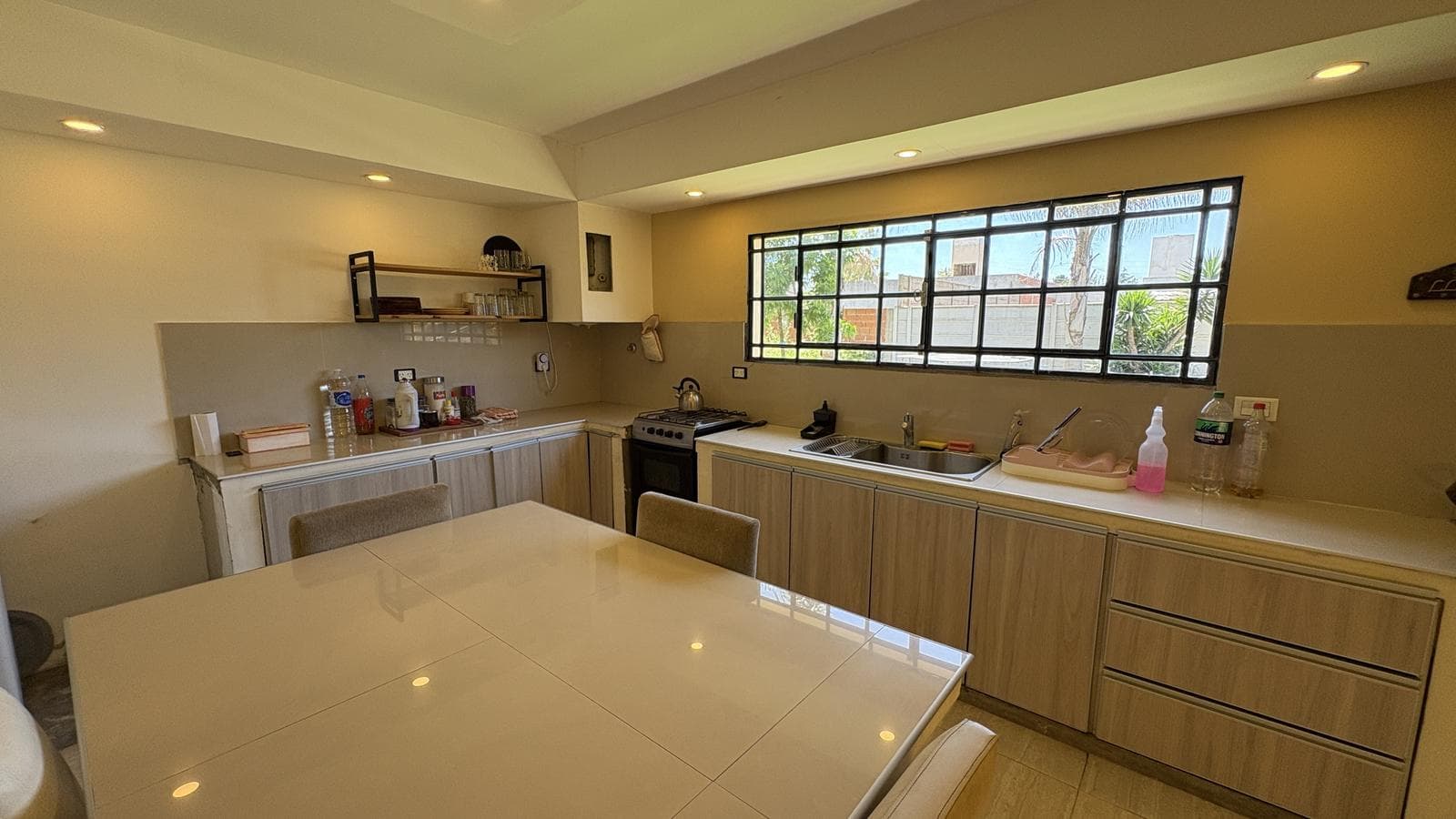 For Sale, House, 4 Rooms, Patio, Grill, Pool, 2 Parking Spaces, Francisco Alvarez, Moreno