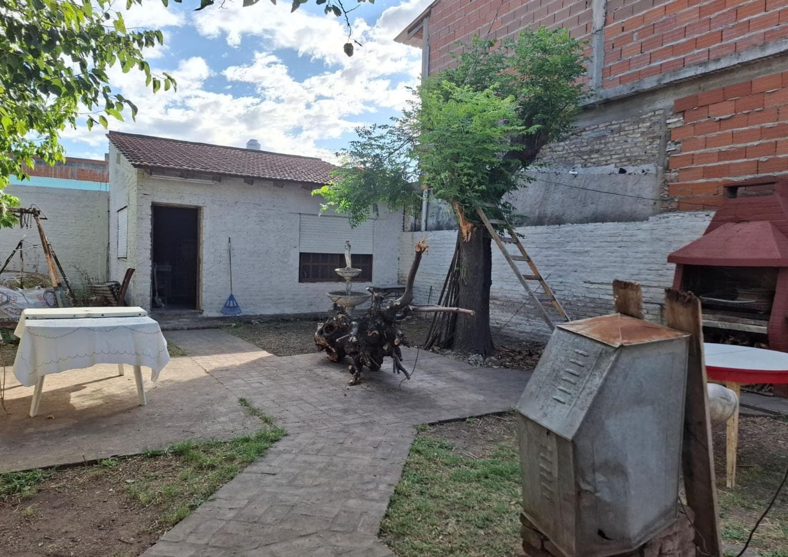 House for Sale in Merlo