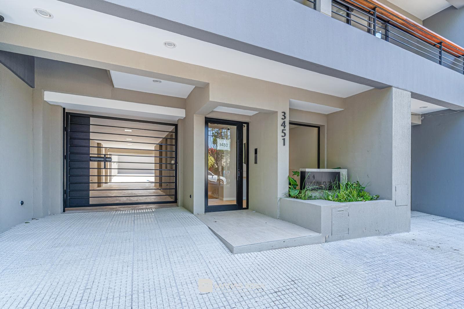 For Sale - Apartment - 2 bedrooms - Brand new - With garage