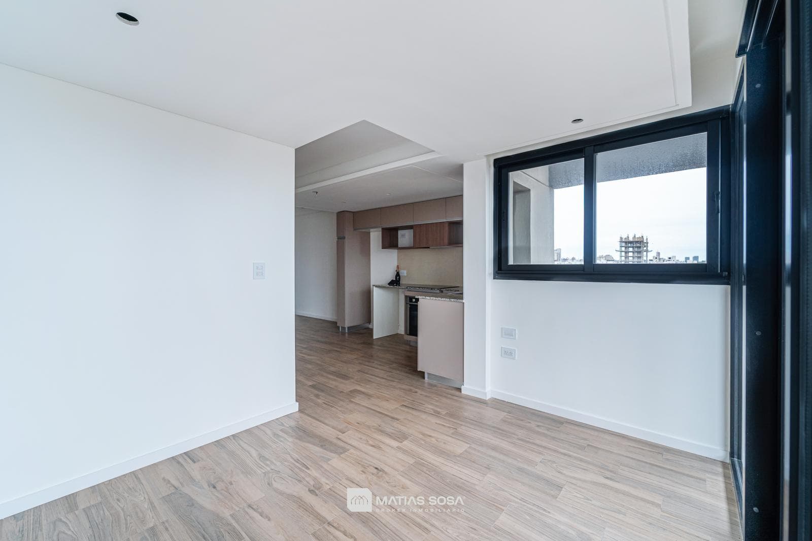 For Sale - Apartment - 2 bedrooms - Brand new - With garage
