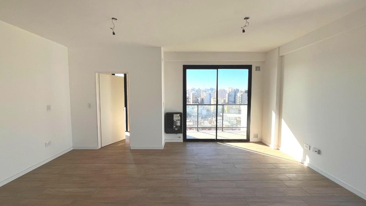 For Sale, Apartment, 2 Rooms, Balcony, Amenities, Floresta