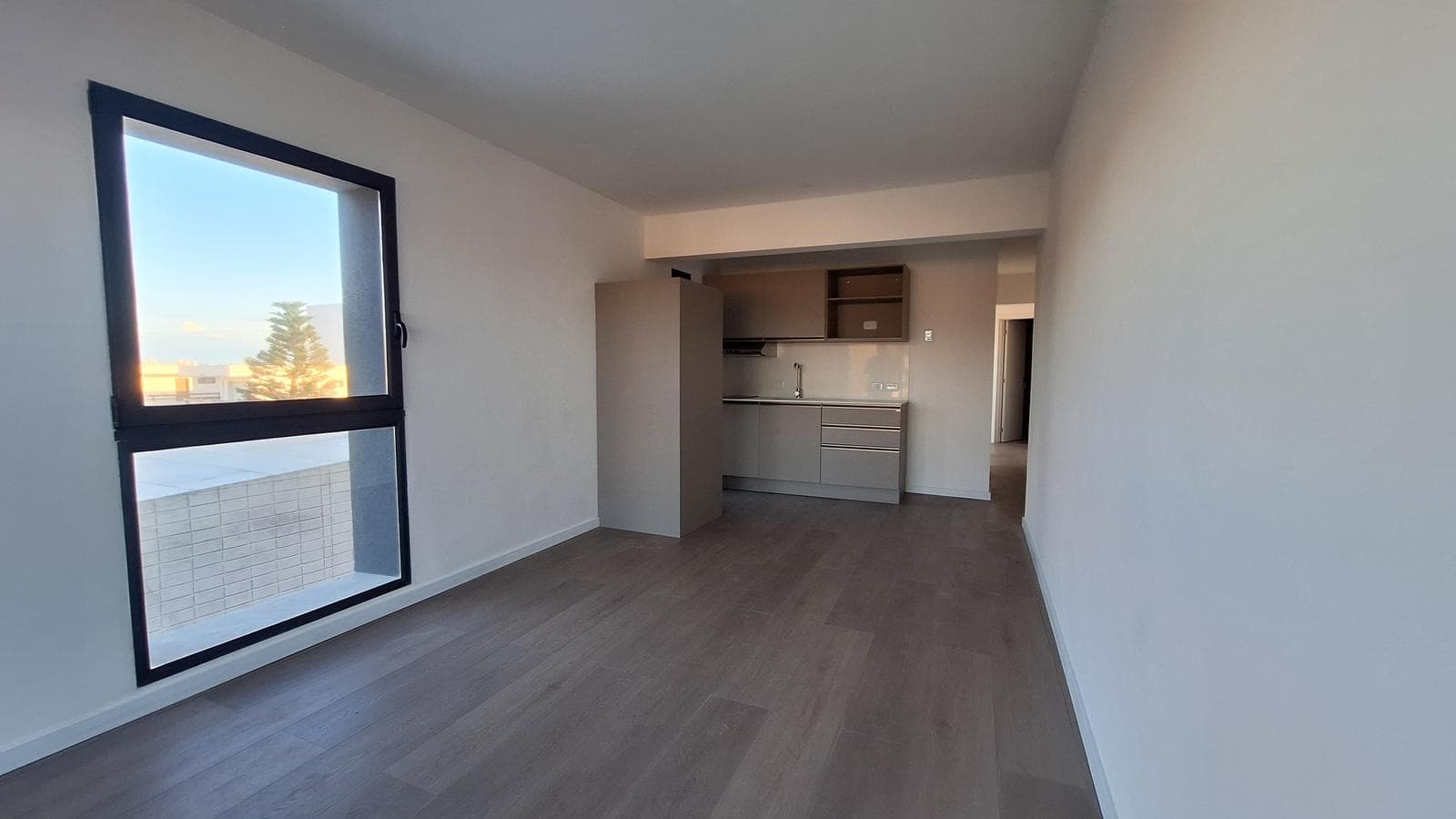 For Sale: 2.5-Bedroom Apartment, Brand-New, Playa Mansa, Punta del Este