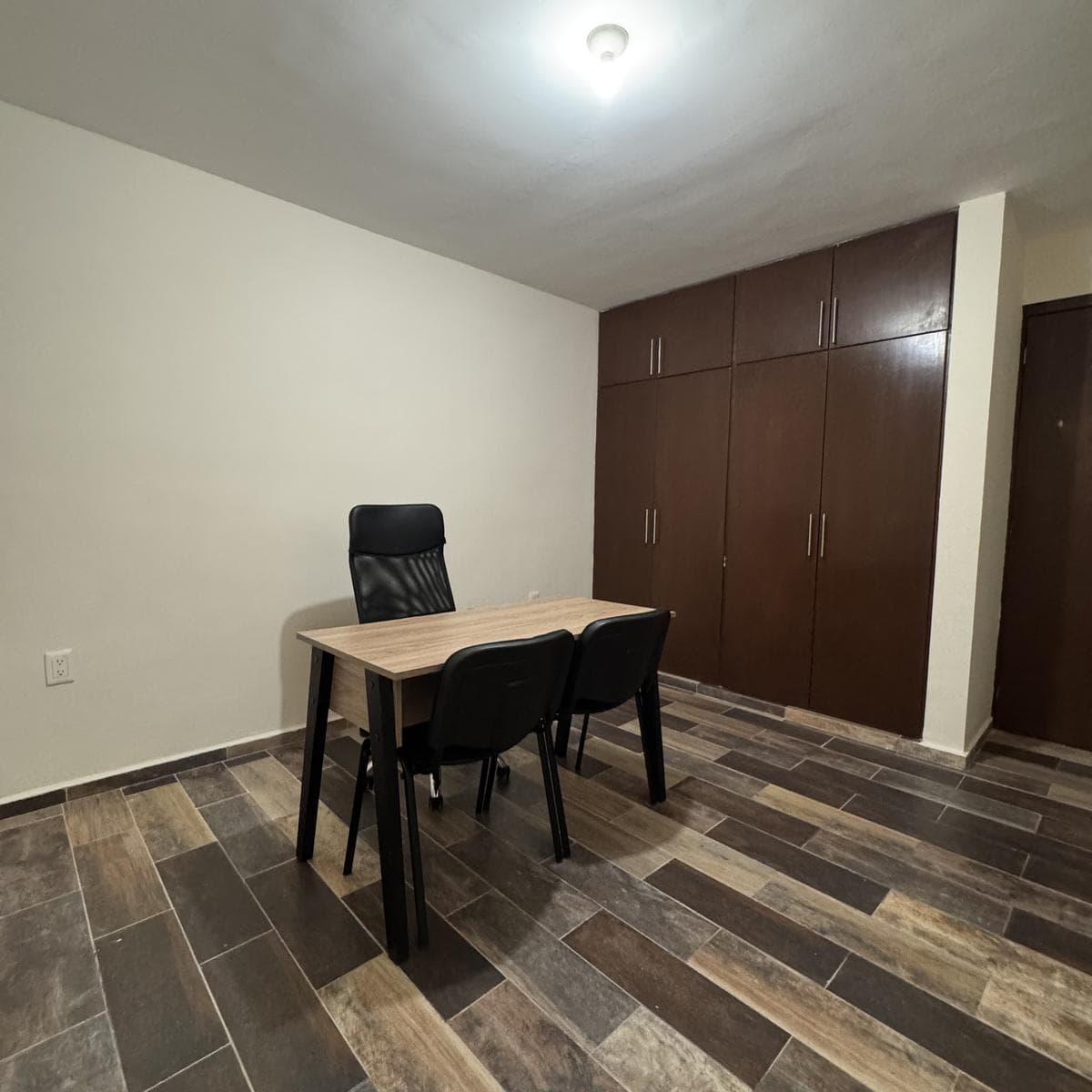 Office in the Reforma neighborhood, Veracruz