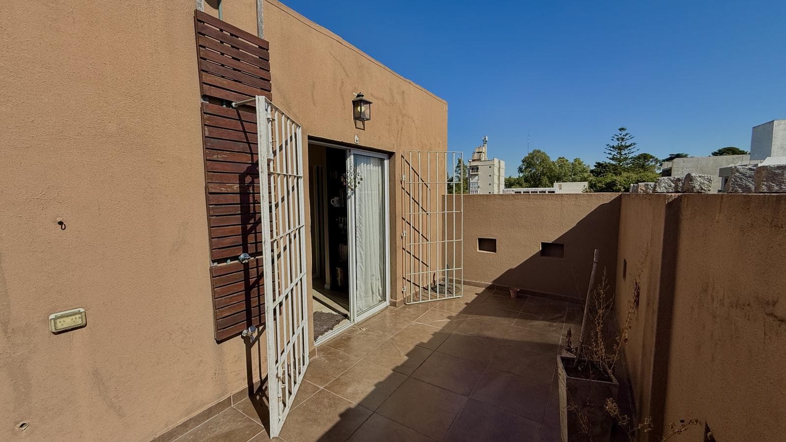 3-room penthouse for sale with no maintenance fees and a terrace in Villa Urquiza