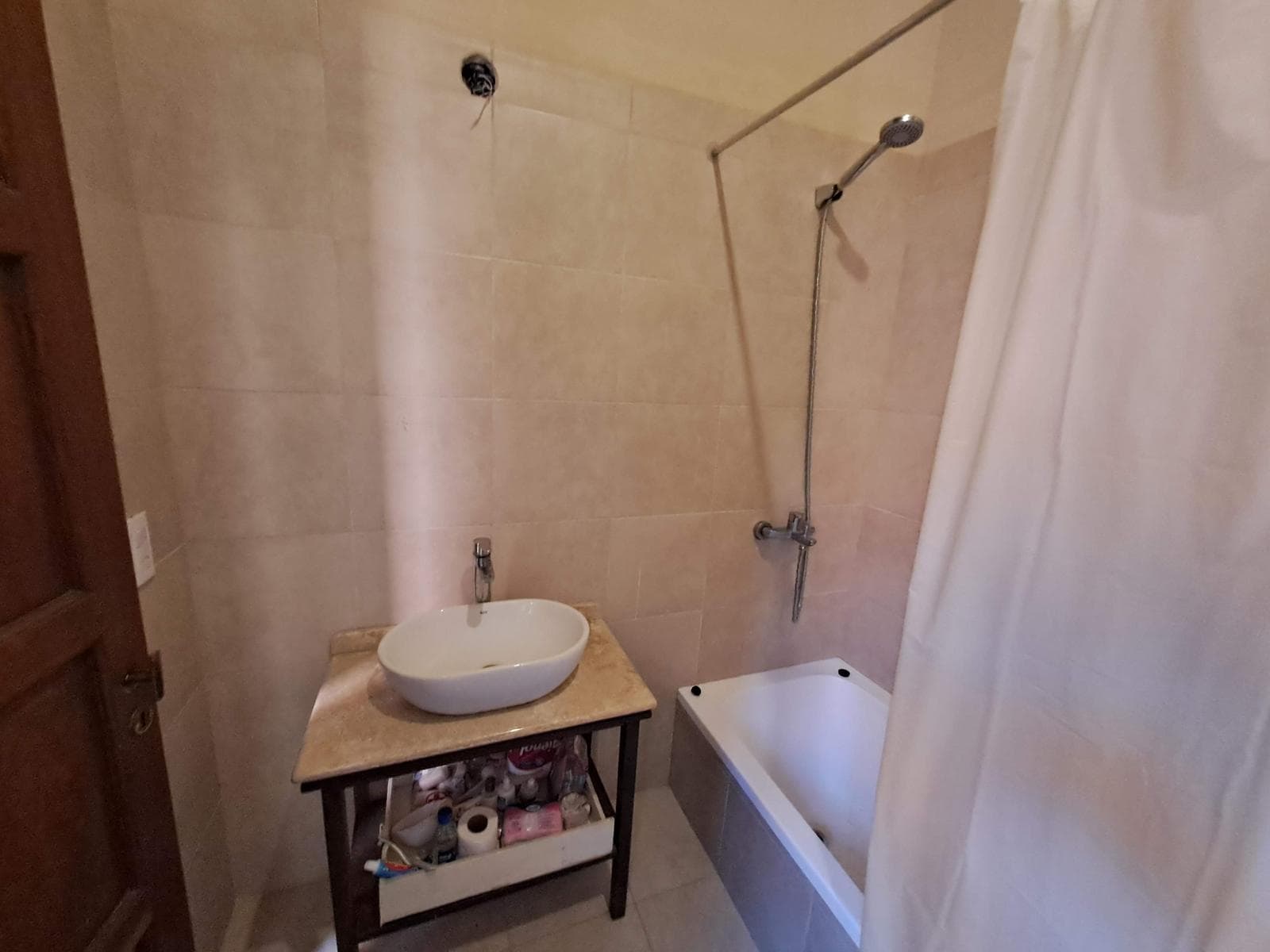3-bedroom, 4-bathroom house in the gated community "La Cándida" - Carrodilla, Luján de Cuyo