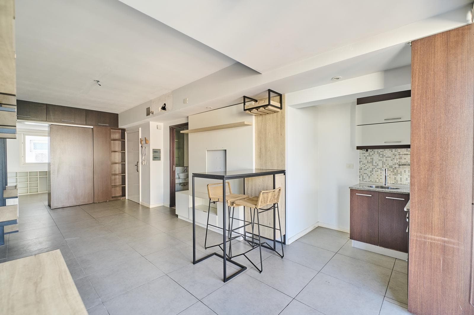2-Room Apartment for Sale with Garage and Full Amenities in Caballito