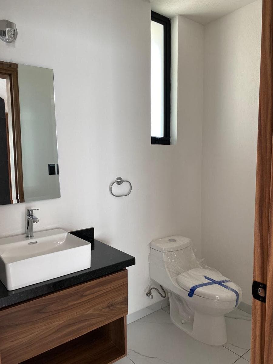 House for Sale in San Salvador Tizatlalli, Metepec