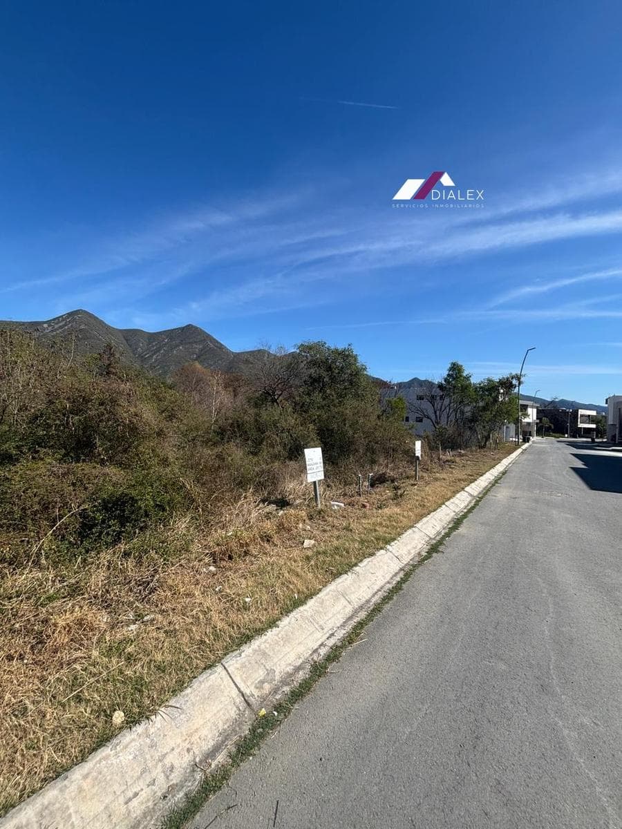 FOR SALE: 352-square-meter lot in the AMORADA Subdivision, 4th Sector, National Highway, Santiago