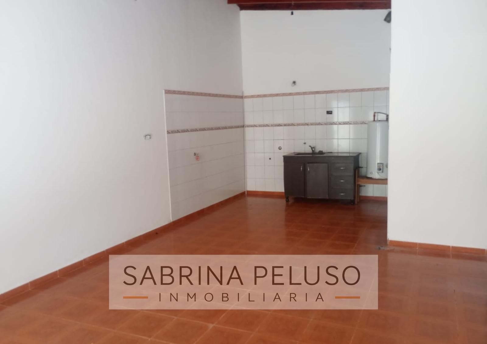 APARTMENT FOR RENT IN AL FONDO, 3 Bedrooms, Moreno Sur