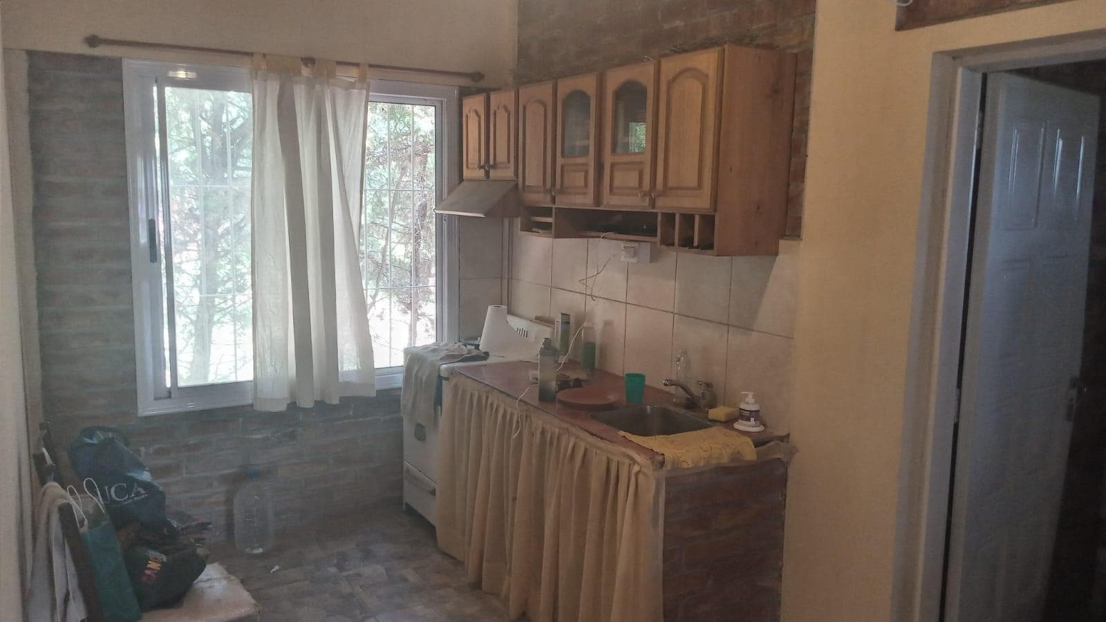 FOR SALE - Weekend home in a semi-private neighborhood in the Medrano Valley - Carrizal