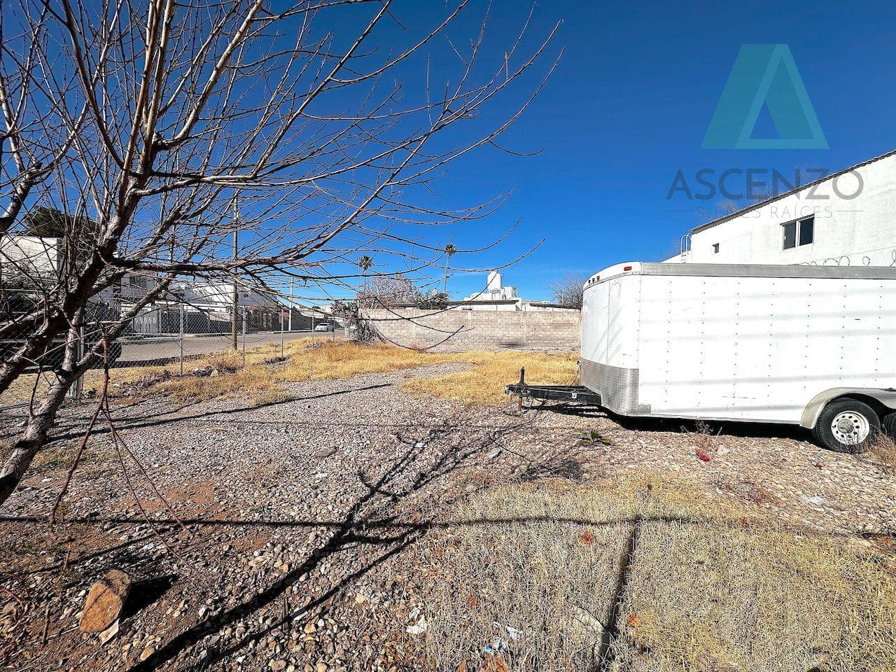 Great Opportunity!! Land for Sale at the Intersection of Trasviña Ave. and Retes St., Oscgon