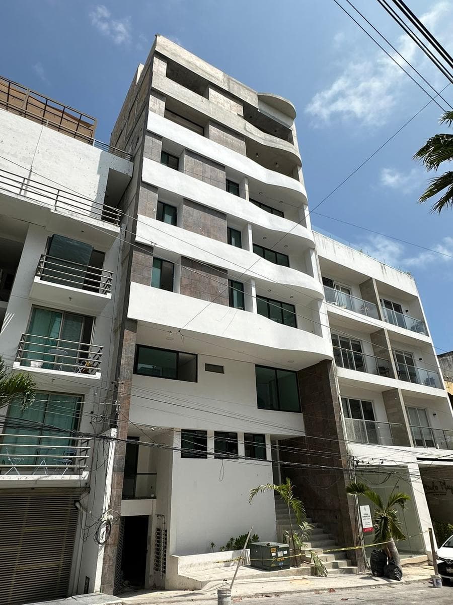 FURNISHED STUDIO FOR SALE IN PLAYA DEL CARMEN | 2 Blocks From the Beach