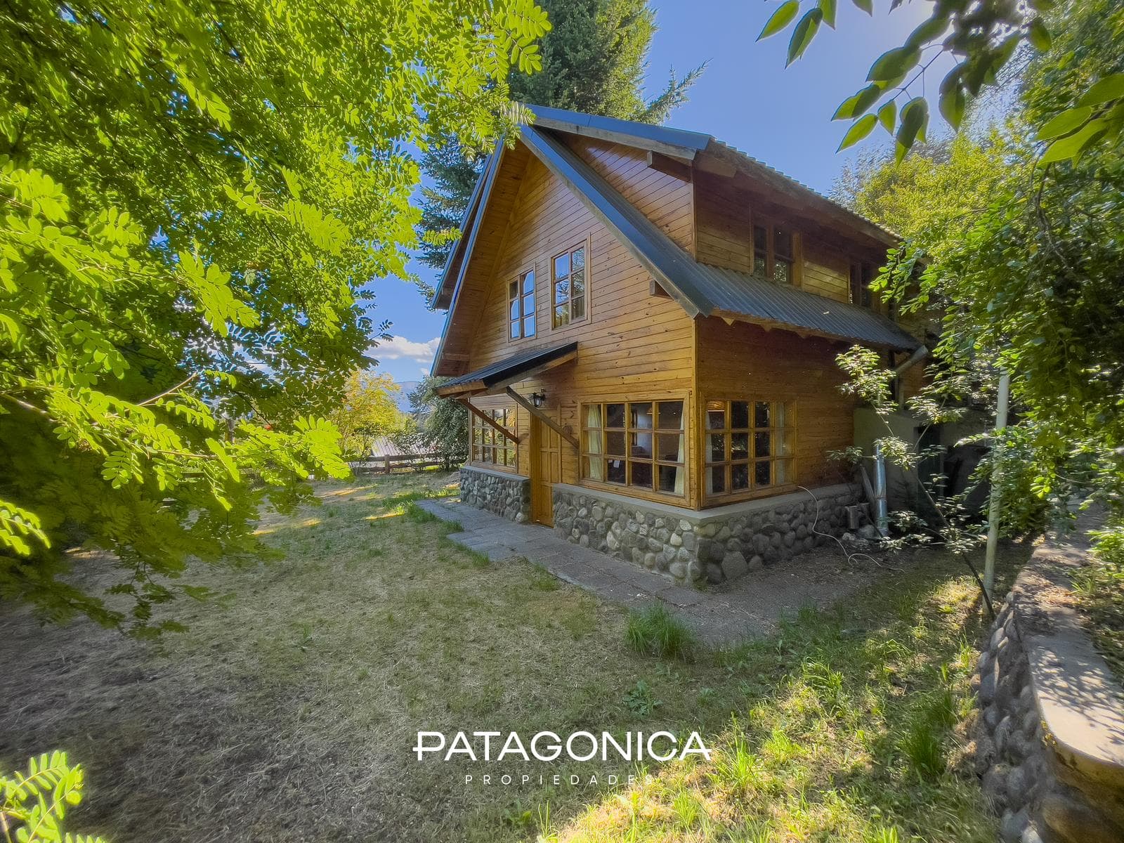 HOUSE FOR SALE: 75 m², on a 328 m² lot, P.H., Norte Neighborhood, Villa La Angostura