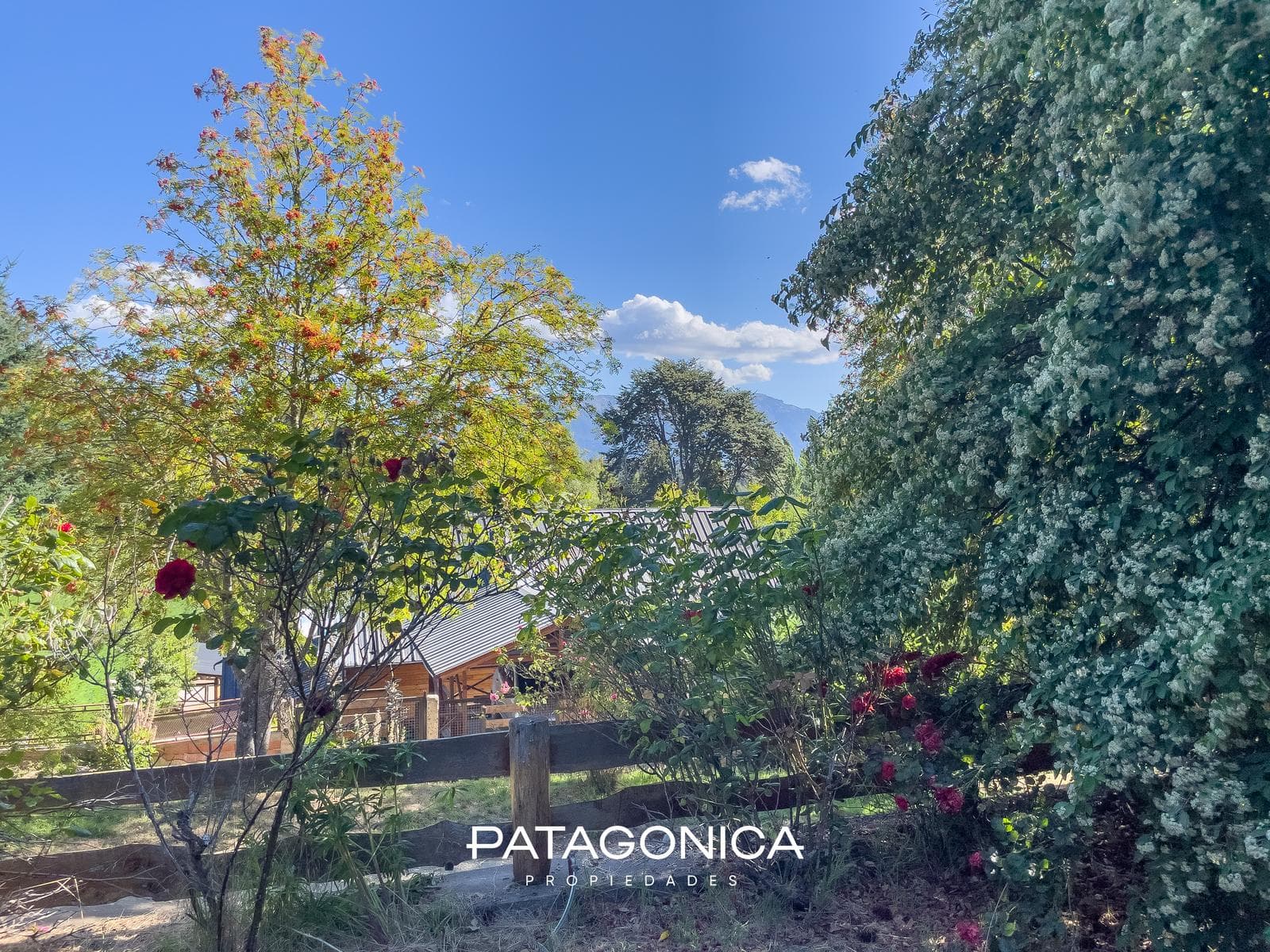 HOUSE FOR SALE: 75 m², on a 328 m² lot, P.H., Norte Neighborhood, Villa La Angostura