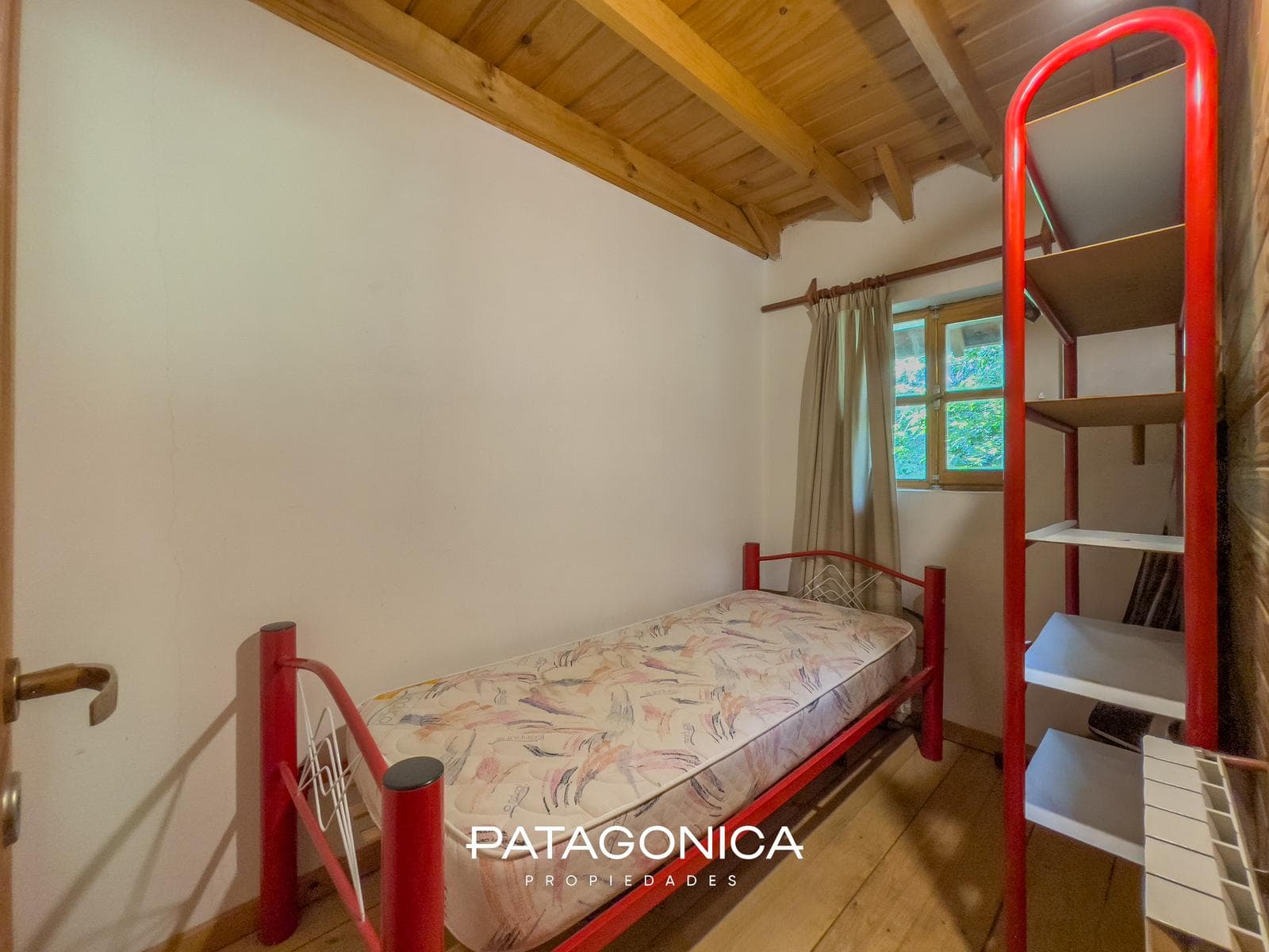 HOUSE FOR SALE: 75 m², on a 328 m² lot, P.H., Norte Neighborhood, Villa La Angostura