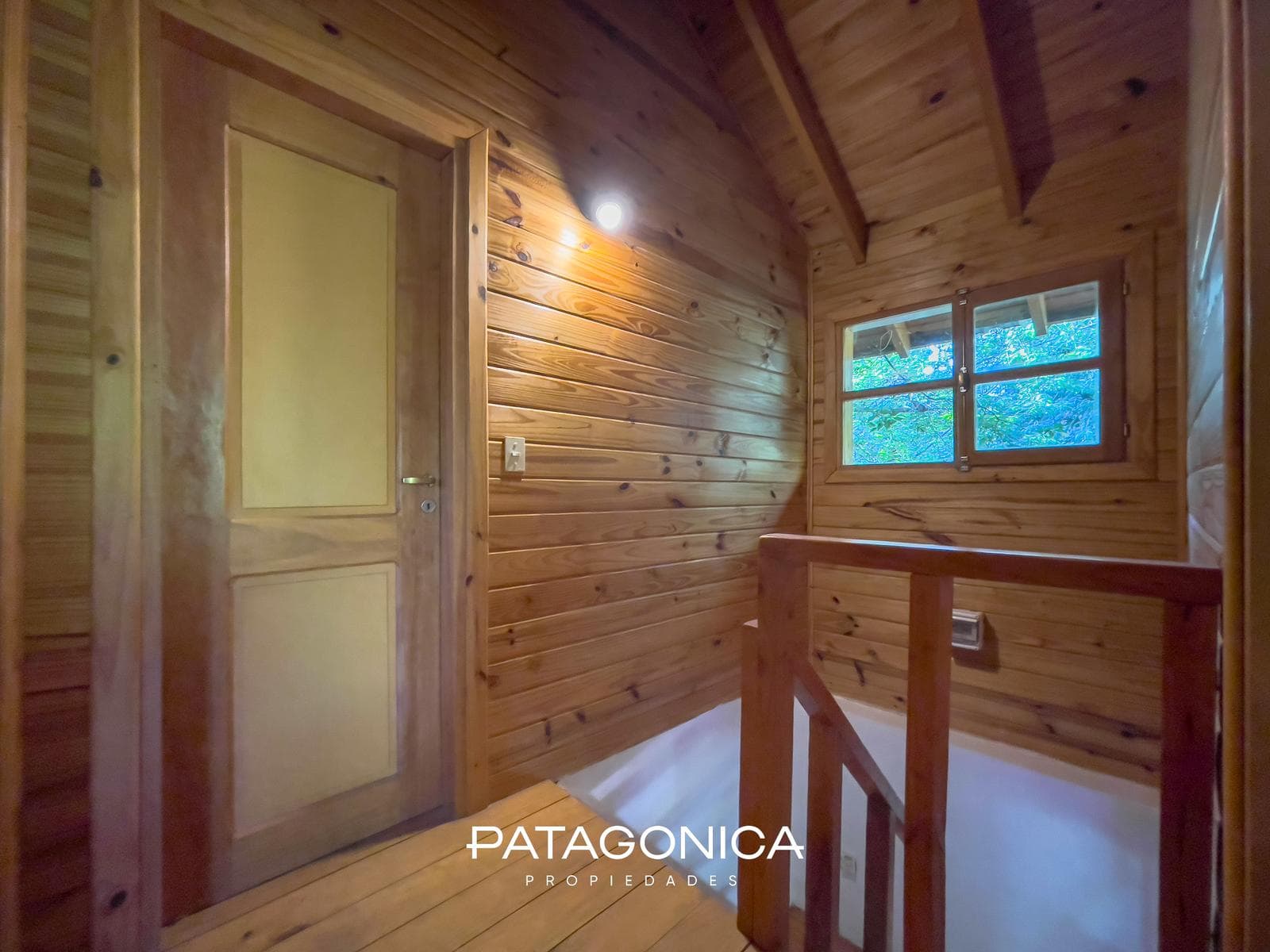 HOUSE FOR SALE: 75 m², on a 328 m² lot, P.H., Norte Neighborhood, Villa La Angostura