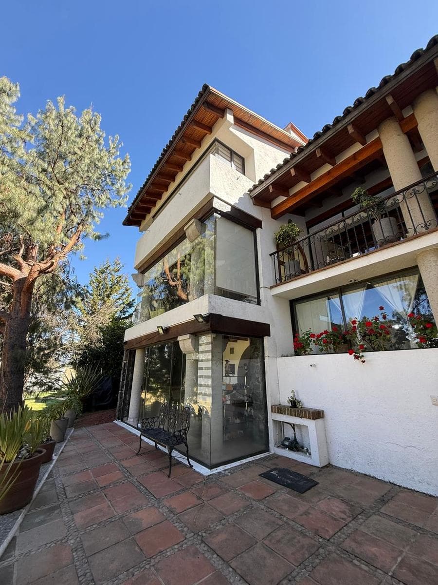 GREAT OPPORTUNITY: HOUSE IN LOS ENCINOS