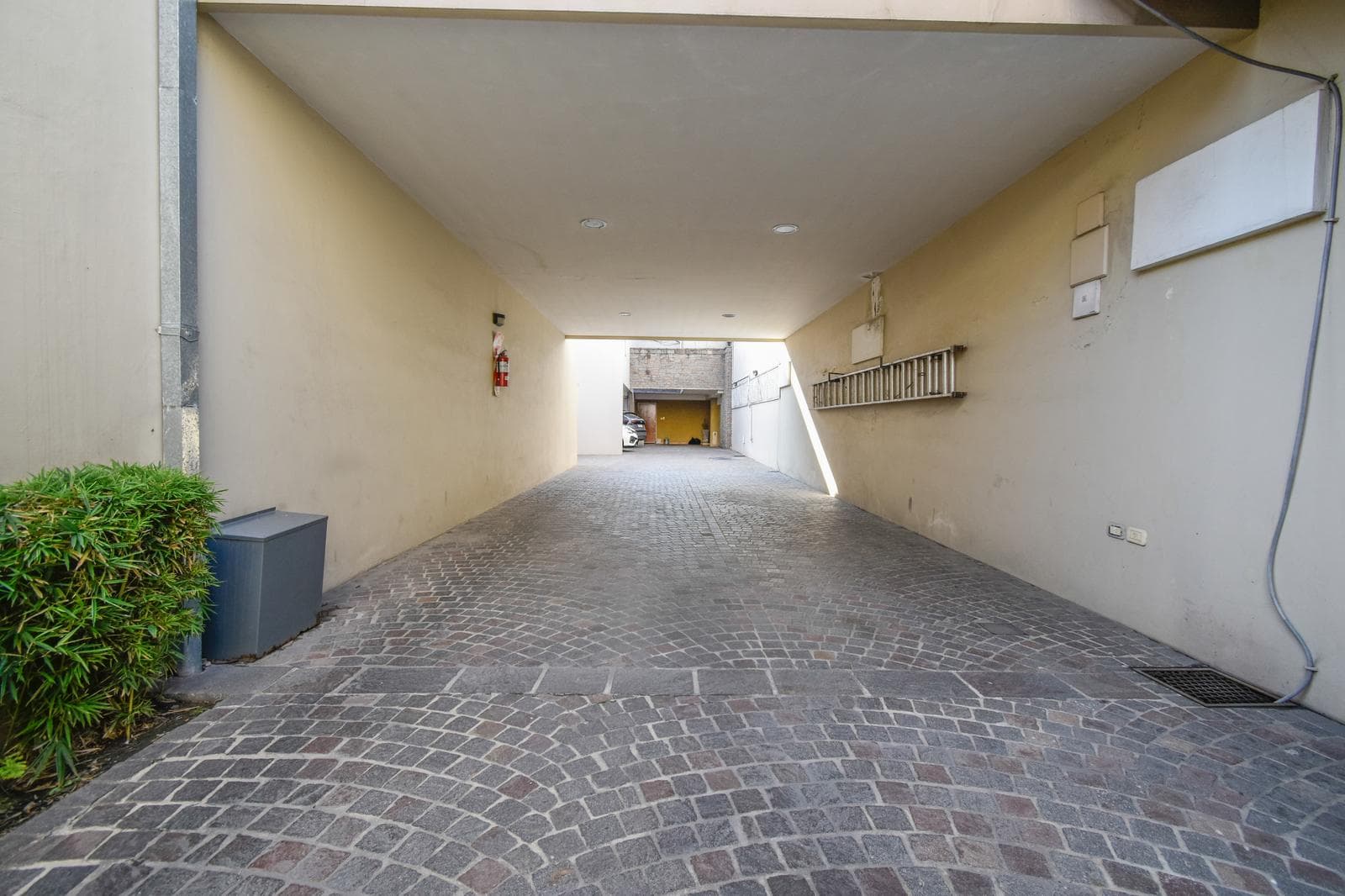 3-room apartment with garage, patio, and barbecue for sale in Banfield Oeste