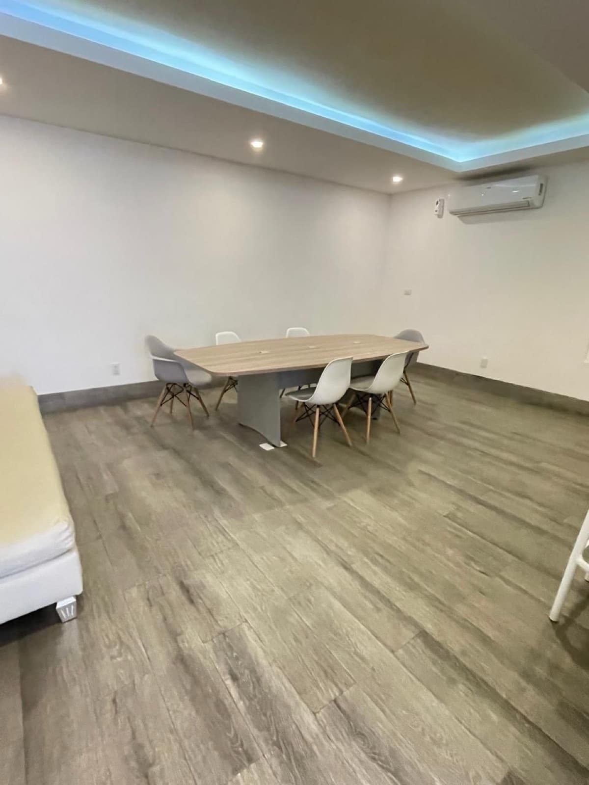 Apartment - Cumbres Residential Complex