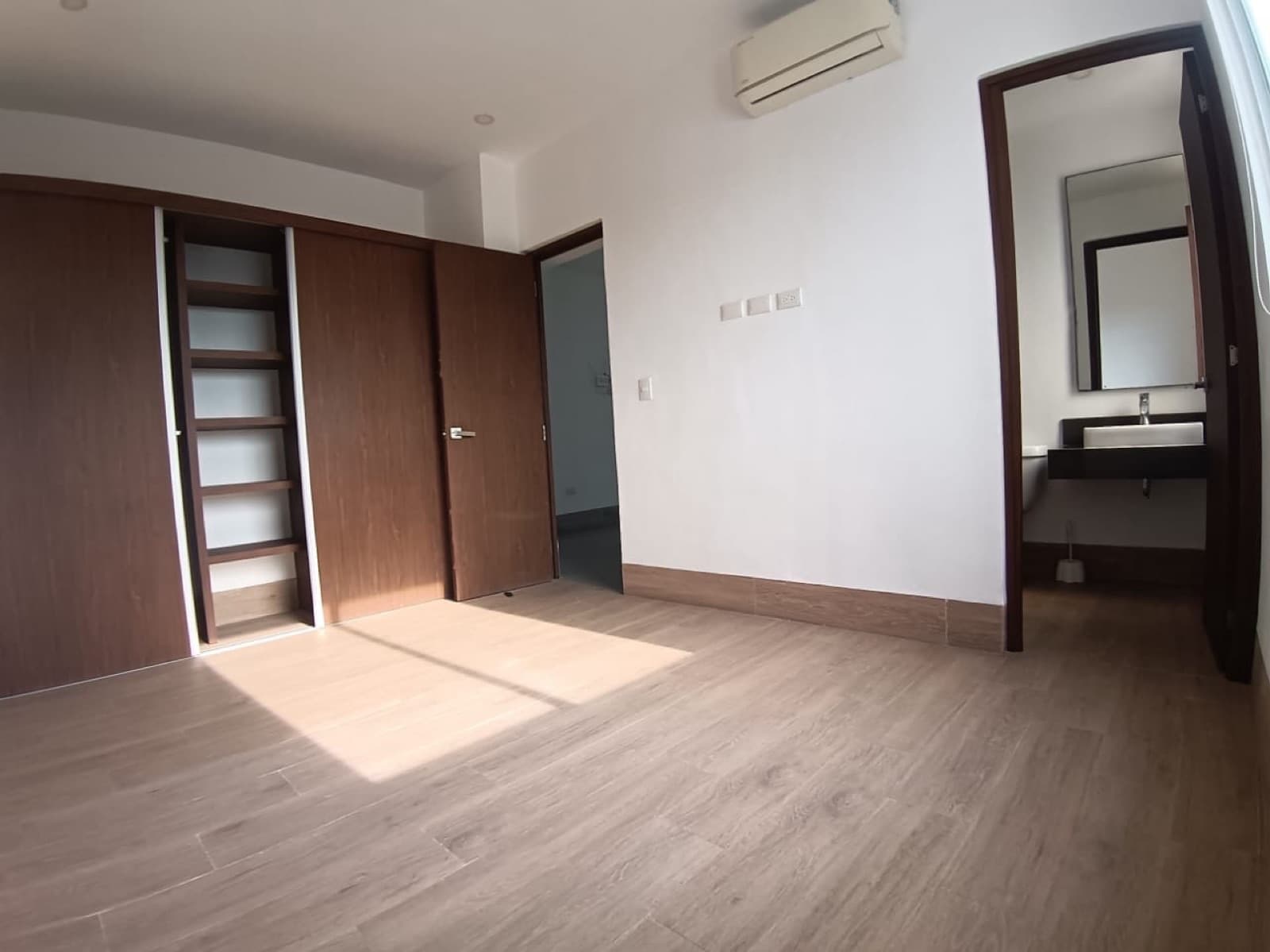 Apartment - Cumbres Residential Complex