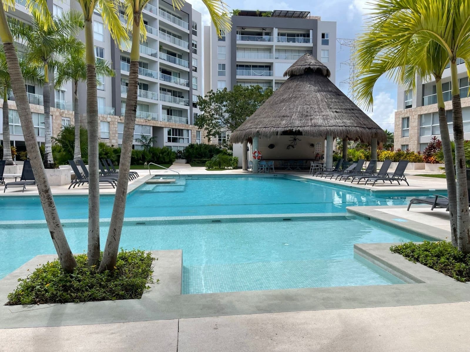 Apartment - Cumbres Residential Complex