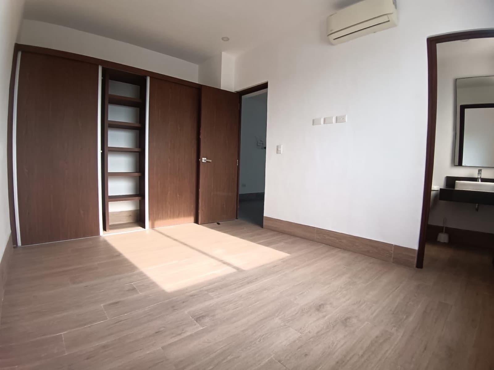 Apartment - Cumbres Residential Complex