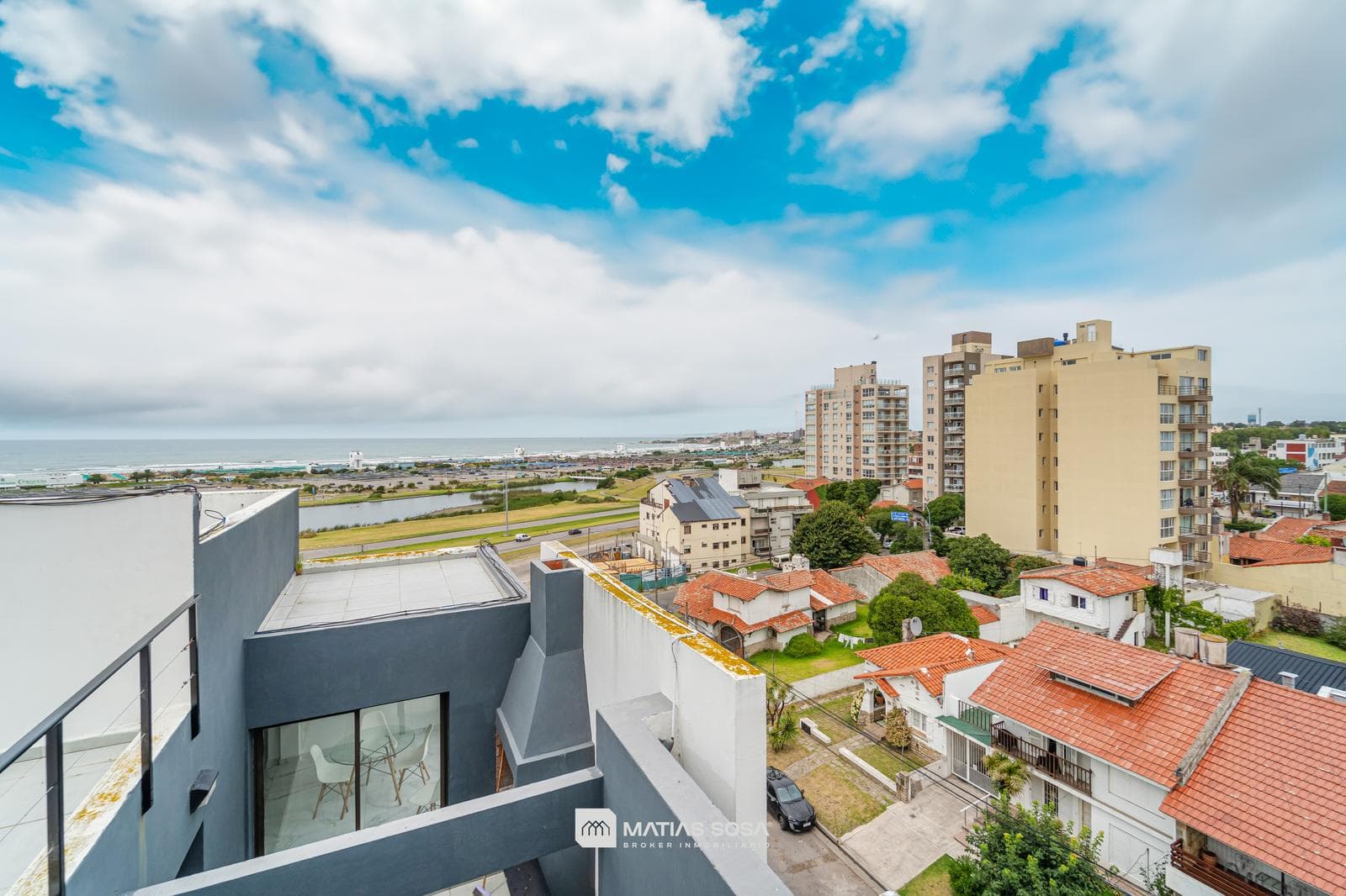 For Sale - Apartment - Studio - Partial ocean view - Mogotes area