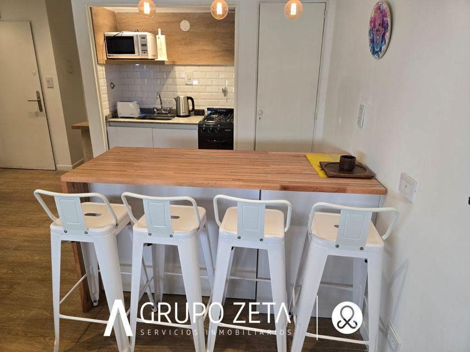 Bright Studio Apartment for Sale, Suitable for Professional Use, San Nicolas