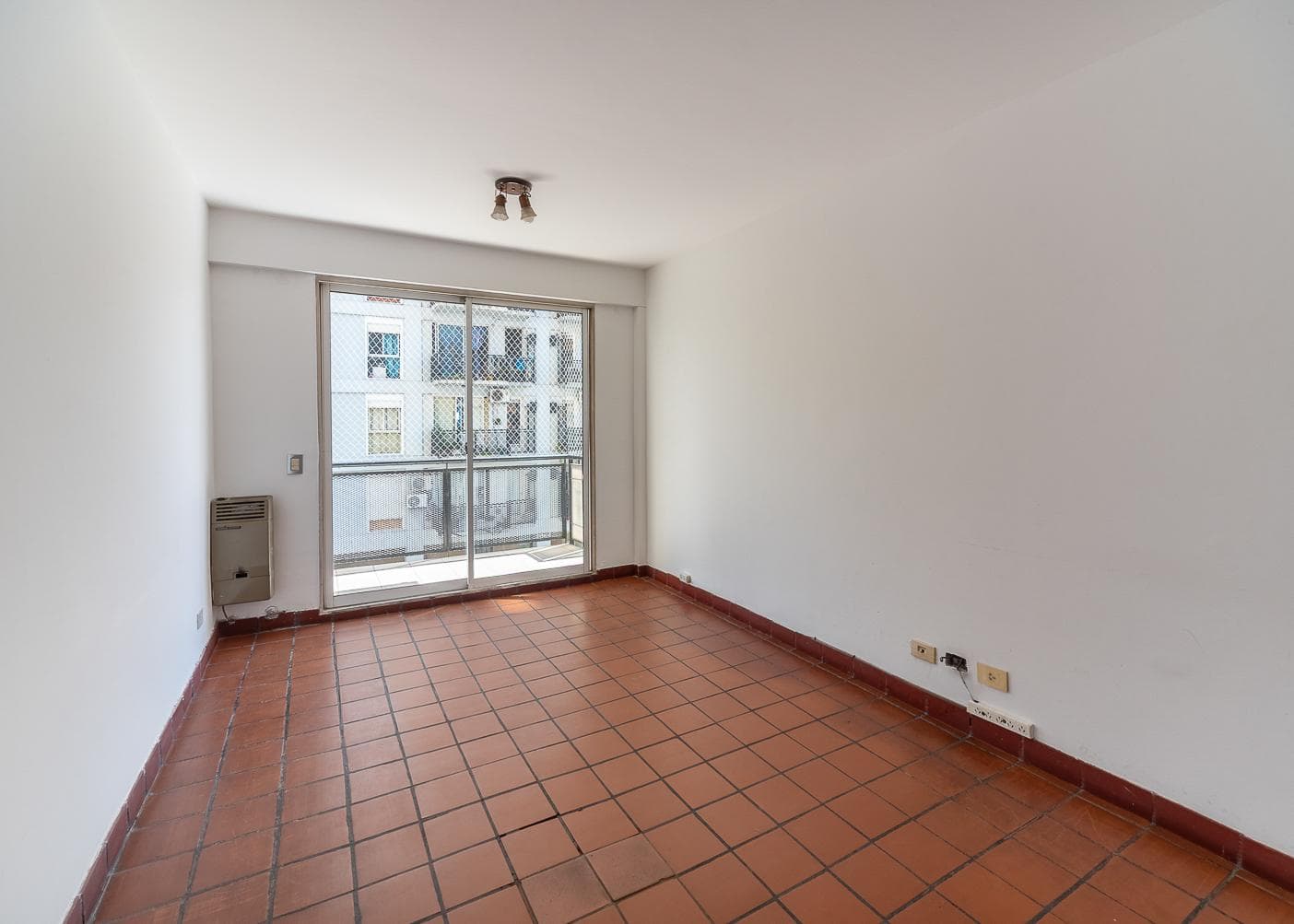 2-ROOM APARTMENT FOR SALE IN VILLA SANTA RITA.