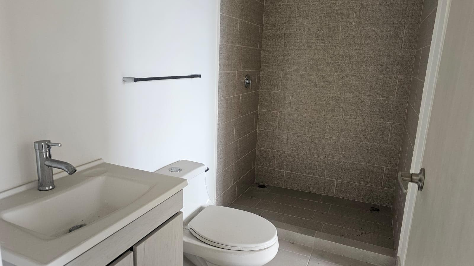 APARTMENT FOR SALE IN ARENA CALZADA