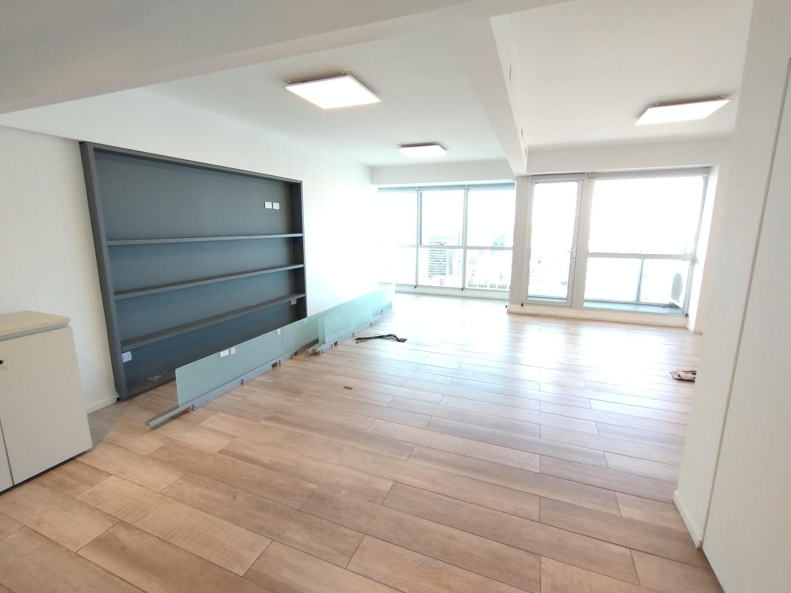 OFFICE FOR RENT IN TORRE BELLINI ESMERALDA