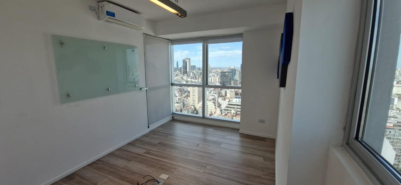 OFFICE FOR RENT IN TORRE BELLINI ESMERALDA