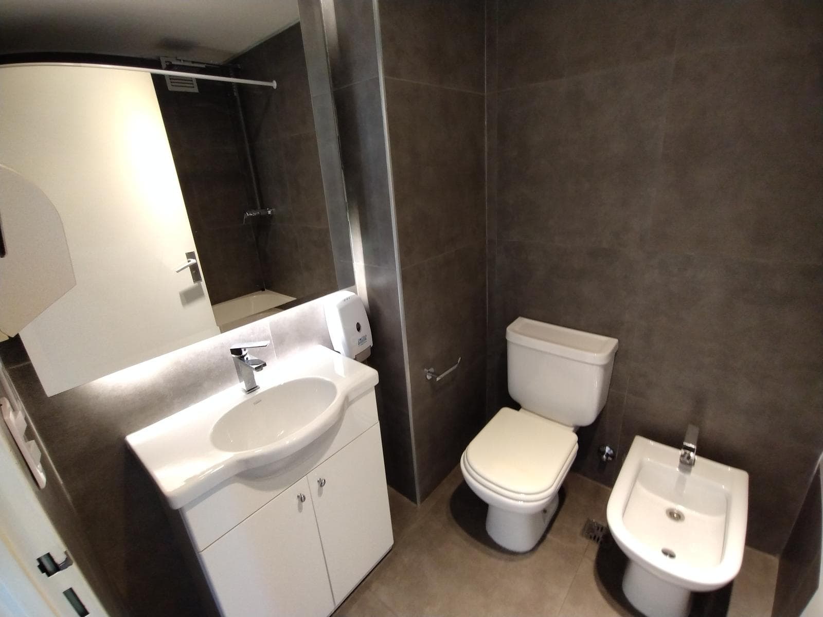 OFFICE FOR RENT IN TORRE BELLINI ESMERALDA