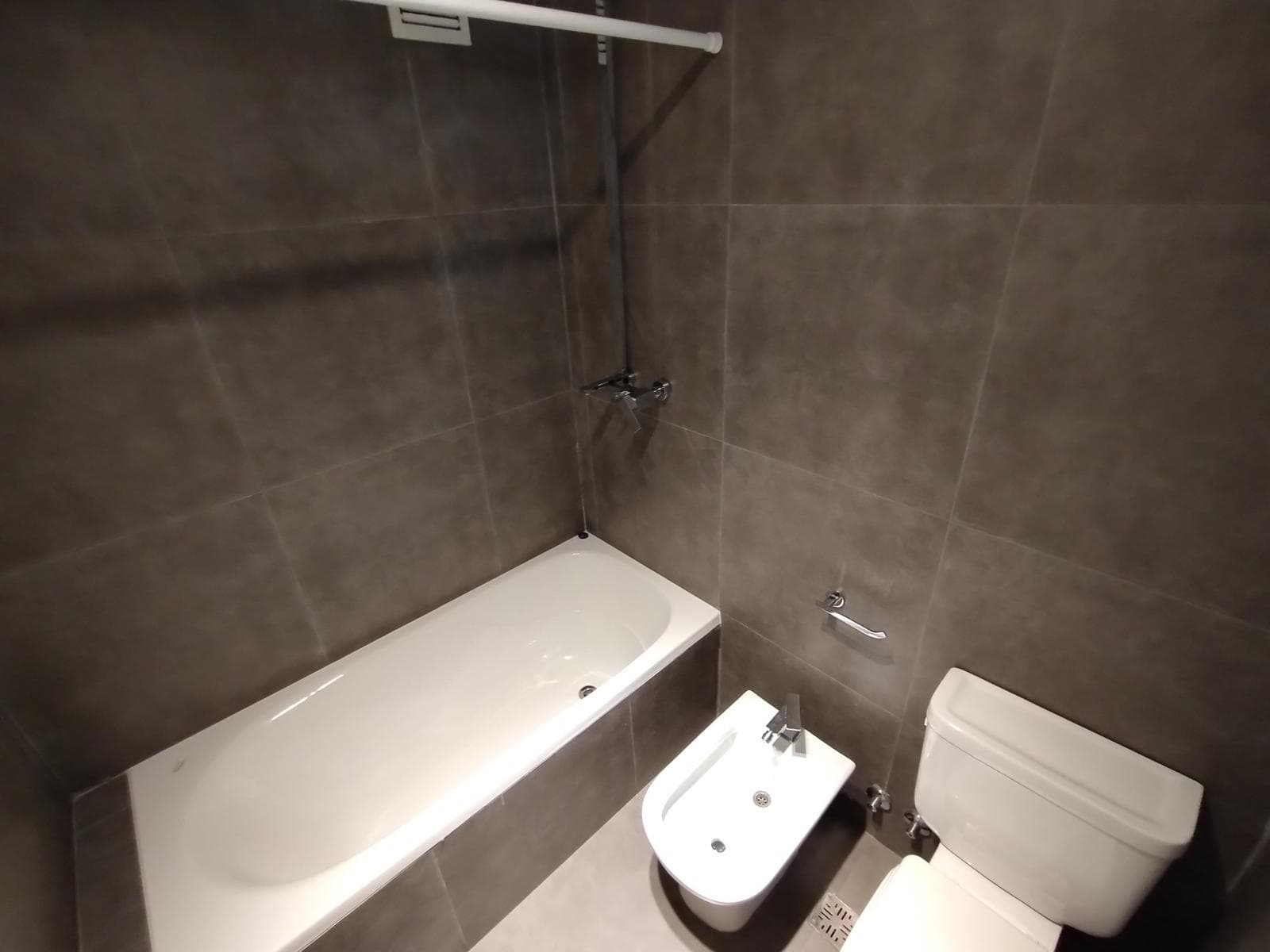 OFFICE FOR RENT IN TORRE BELLINI ESMERALDA