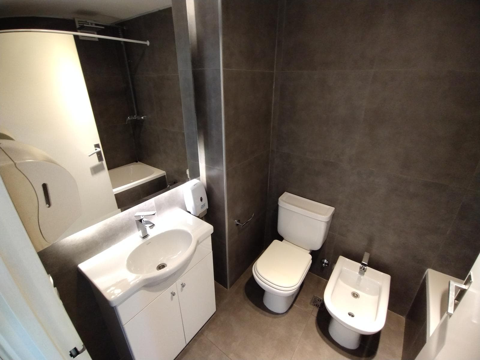 OFFICE FOR RENT IN TORRE BELLINI ESMERALDA