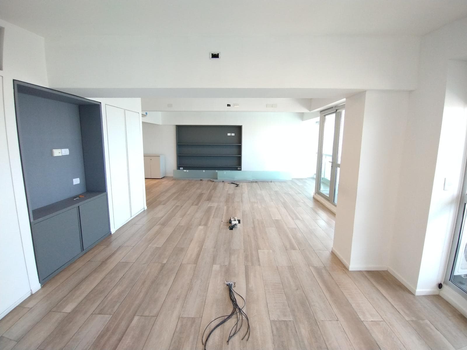 OFFICE FOR RENT IN TORRE BELLINI ESMERALDA