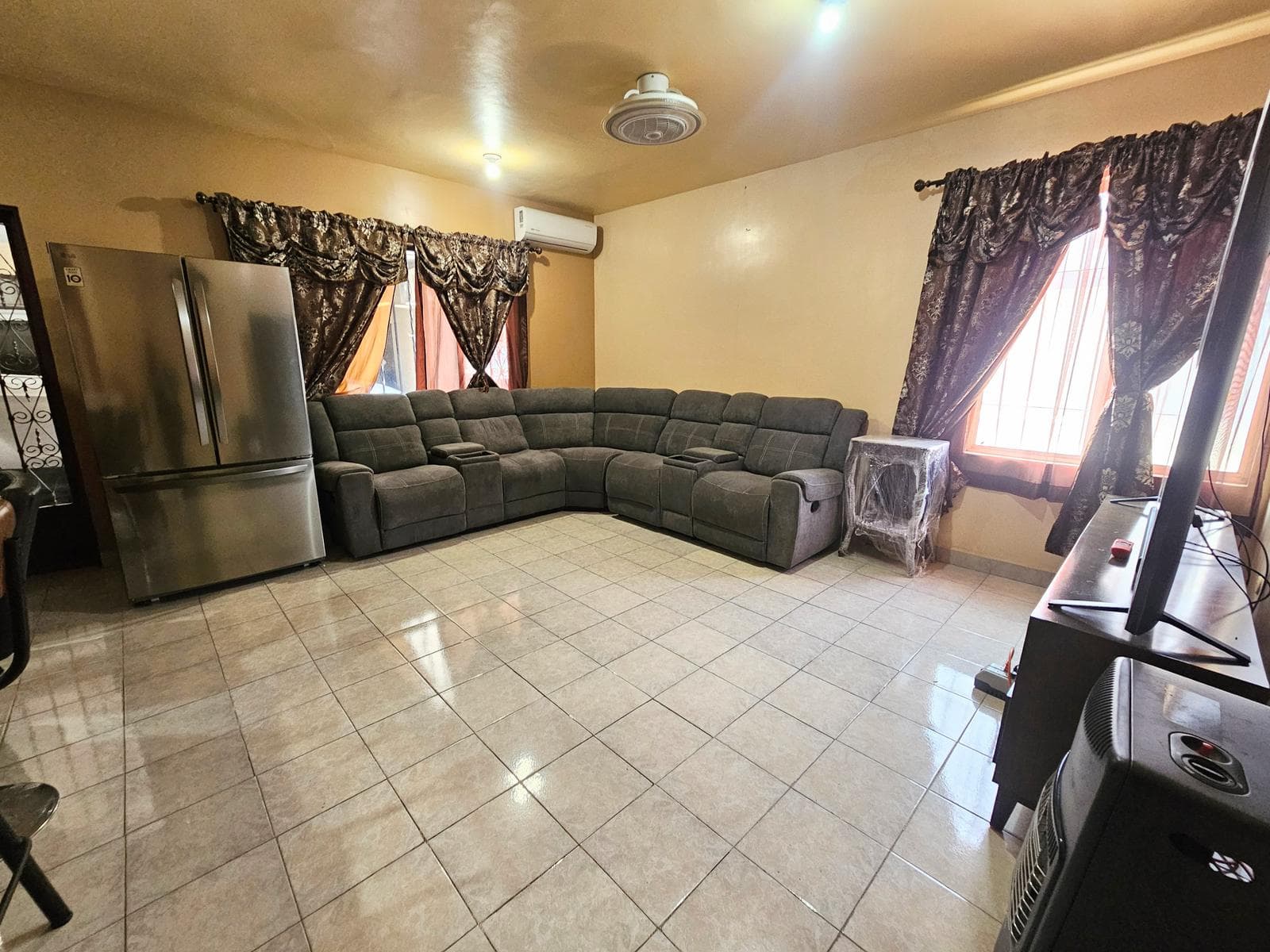House for Sale in Guadalupe, Nuevo León, Niños Héroes Neighborhood